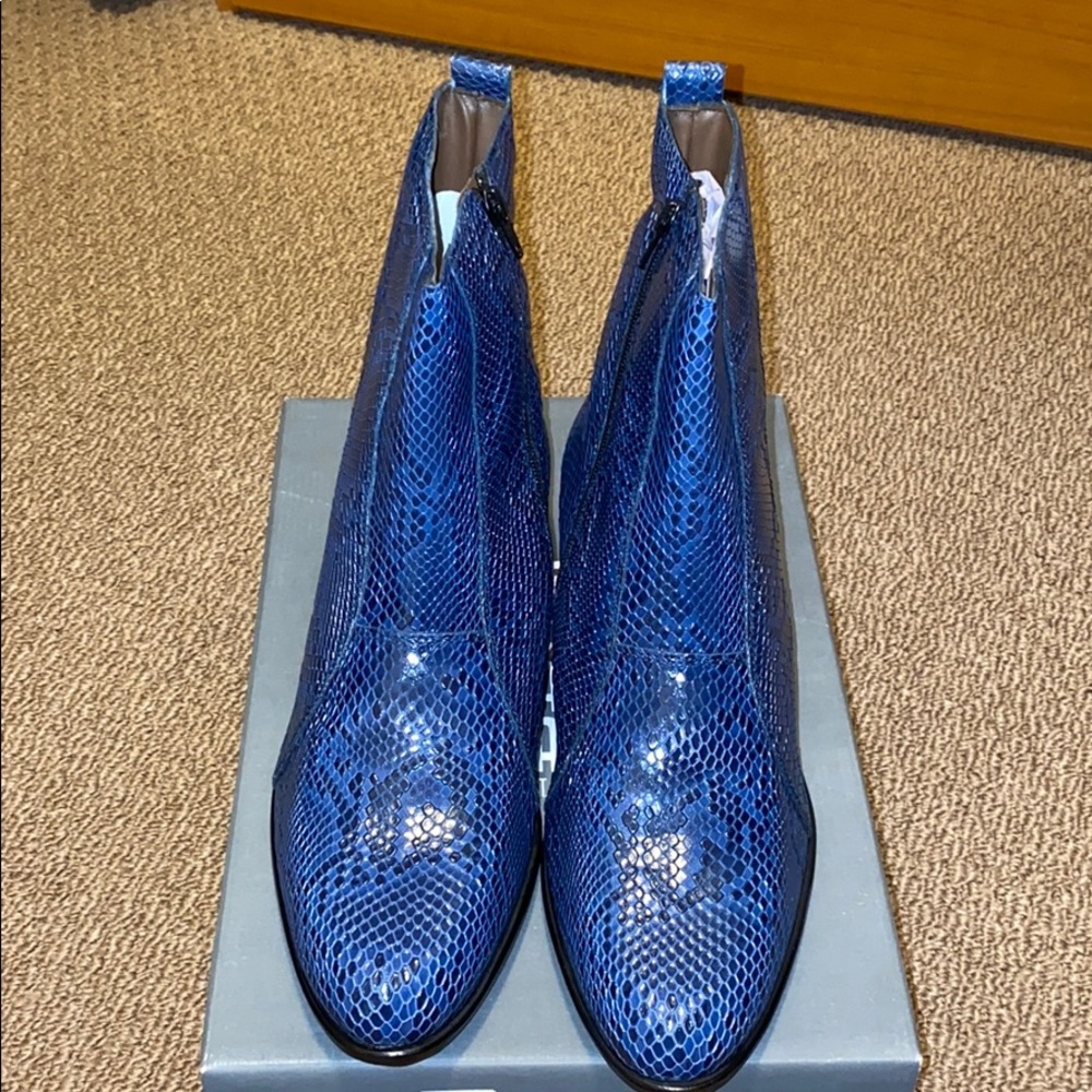 Brand New Blue Stacy Adams Boots; Size 10